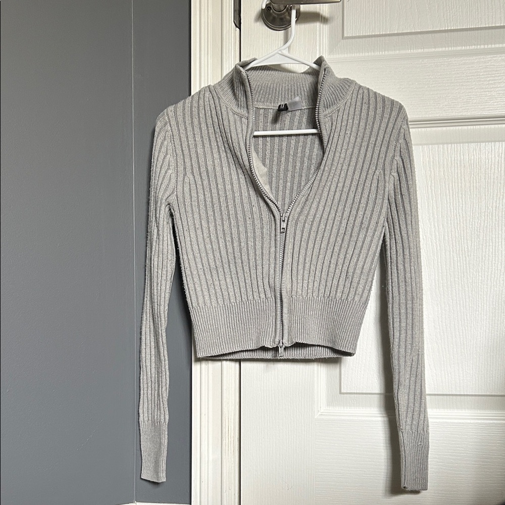 H&M Light Gray Ribbed Cardigan